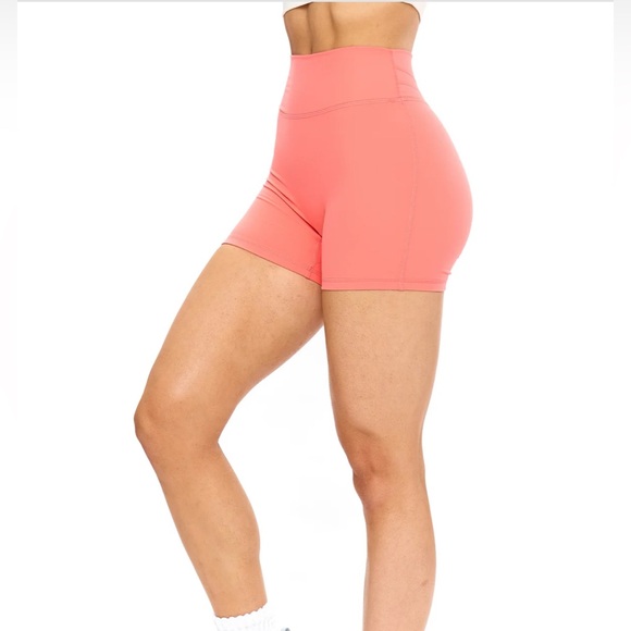 NWT 🆕 Buffbunny Legacy 4” Tequila Sunrise Shorts - Picture 2 of 8